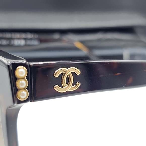 CHANEL 5482H Dark Tortoise. Lenses: Brown, Polarized Sunglasses - Picture 13 of 16